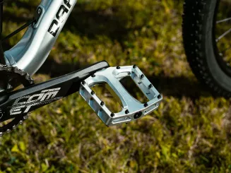 Pedały Dartmoor Thunder łożyska maszynowe CNC Mirror Silver