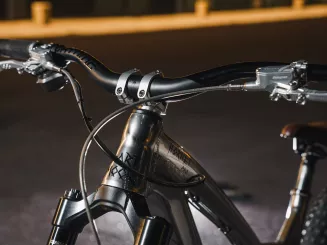 Kierownica Dartmoor Lightning Hi 35mm Czarna