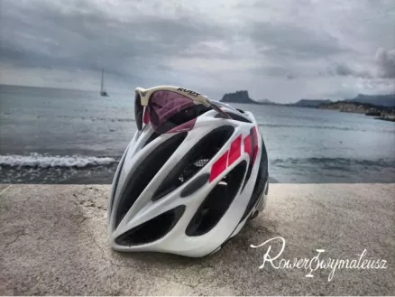 Jak dobrać okulary na rower?